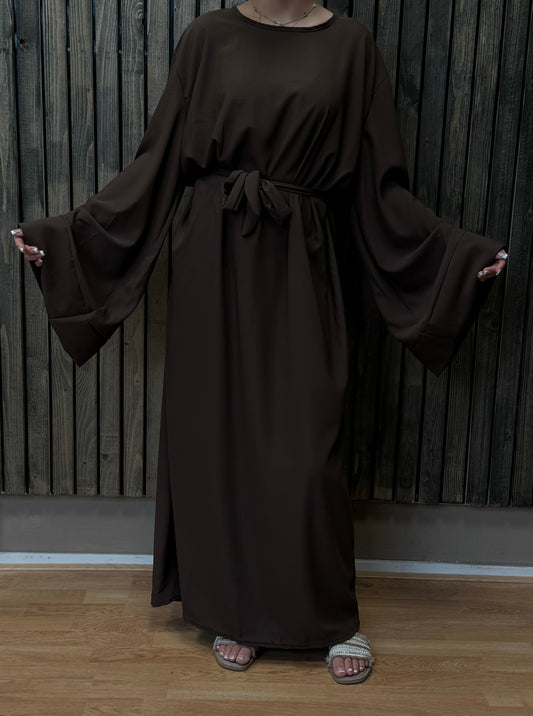 Abaya with belt and kimono sleeves