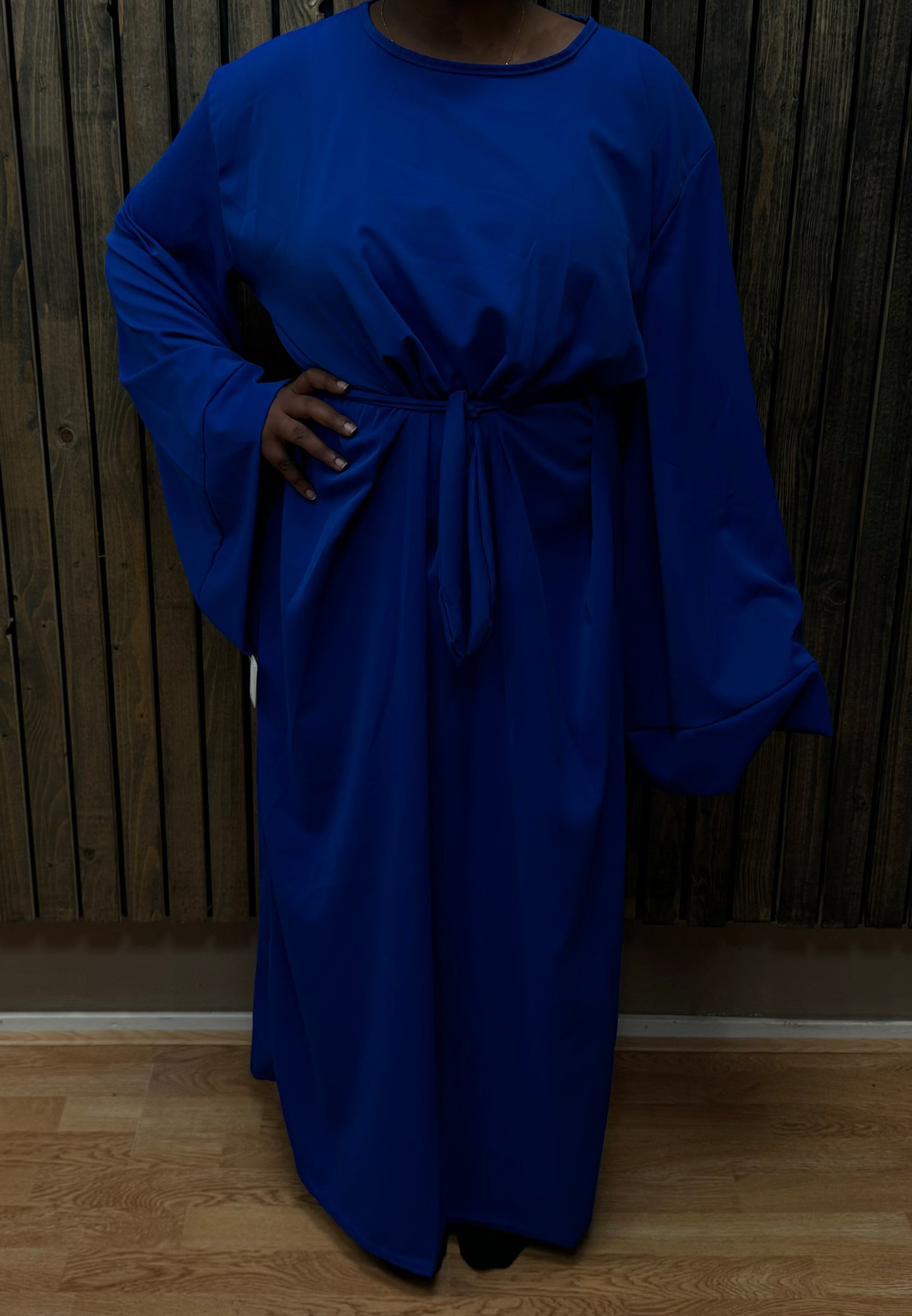 Abaya with belt and kimono sleeves