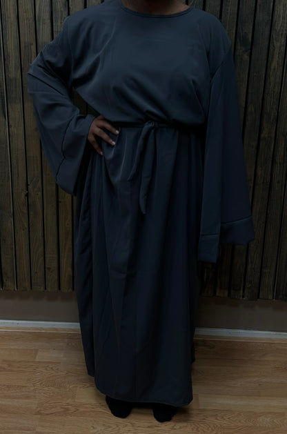 Abaya with belt and kimono sleeves